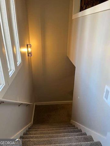 3753 Memorial Parkway NW, Kennesaw, GA 30152