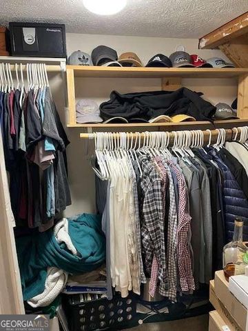 3753 Memorial Parkway NW, Kennesaw, GA 30152