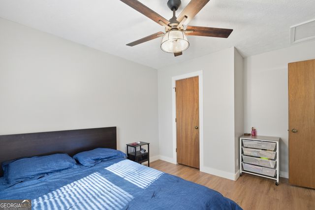 3753 Memorial Parkway NW, Kennesaw, GA 30152