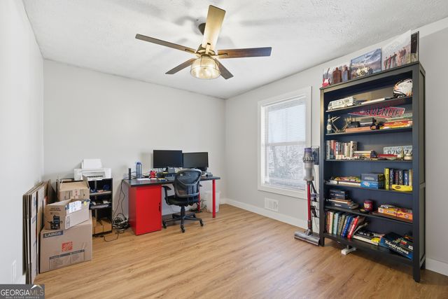 3753 Memorial Parkway NW, Kennesaw, GA 30152