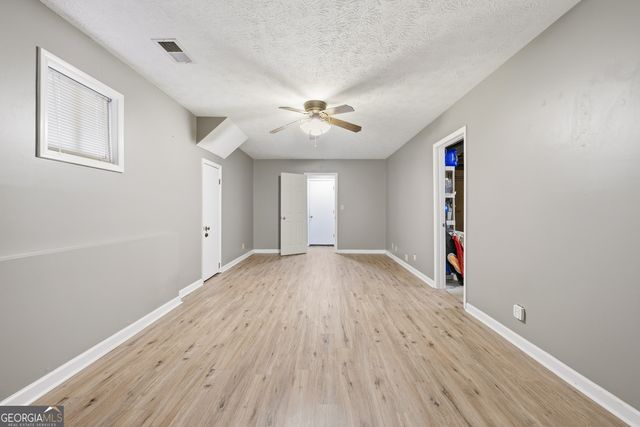 3753 Memorial Parkway NW, Kennesaw, GA 30152