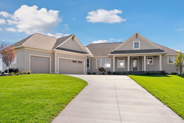 4733 Ogden Trail Lane N, Stillwater, MN 55082