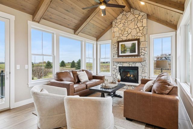 4733 Ogden Trail Lane N, Stillwater, MN 55082
