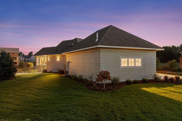 4733 Ogden Trail Lane N, Stillwater, MN 55082