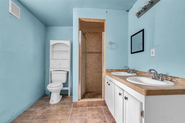 105 Oddo Street, Houston, TX 77022