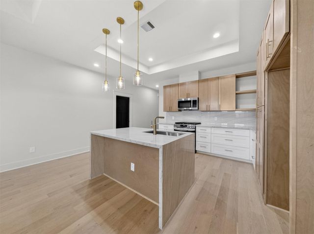 5619 Chapman Street, Houston, TX 77009