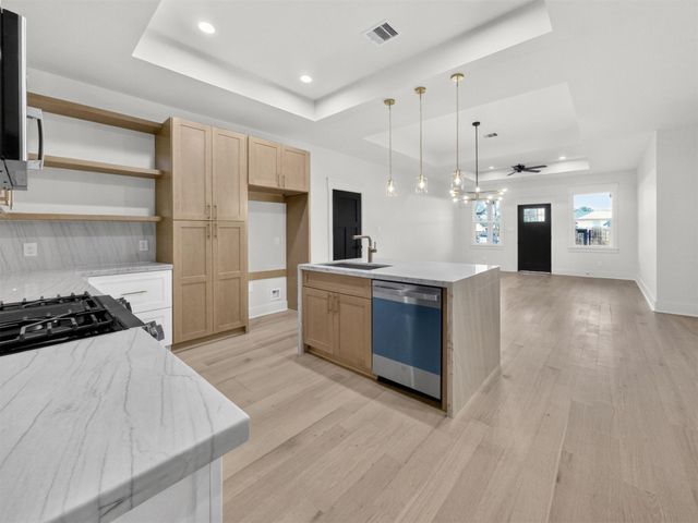 5619 Chapman Street, Houston, TX 77009