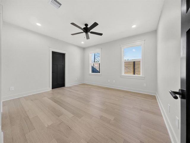 5619 Chapman Street, Houston, TX 77009