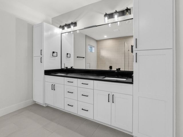 5619 Chapman Street, Houston, TX 77009