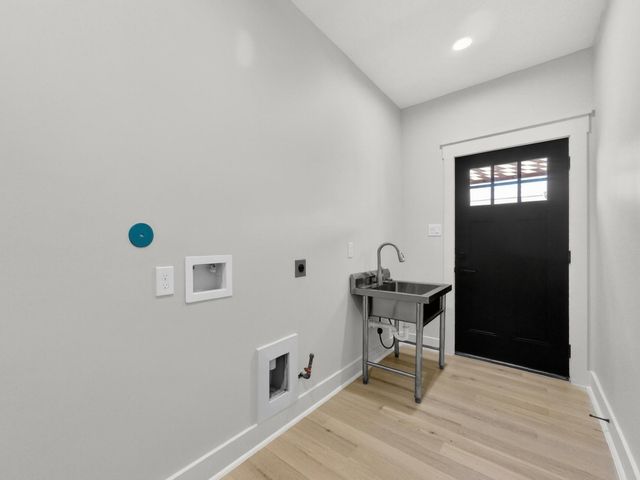 5619 Chapman Street, Houston, TX 77009