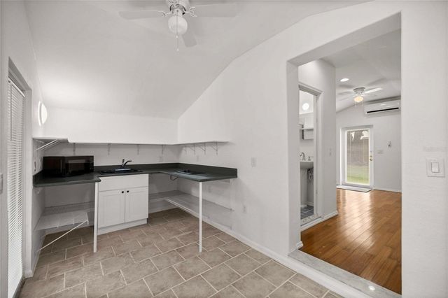 46 MAGNOLIA AVENUE, Yankeetown, FL 34498