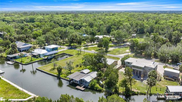 46 MAGNOLIA AVENUE, Yankeetown, FL 34498
