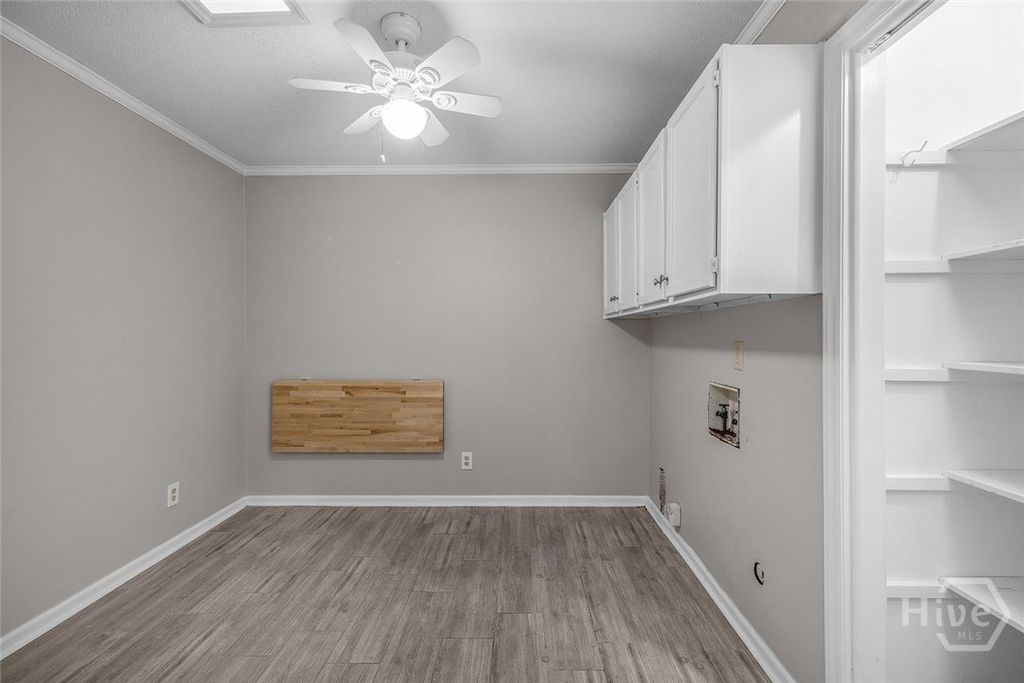 Image 28 of property listing at 301 Wellington Road, Savannah, GA 31410