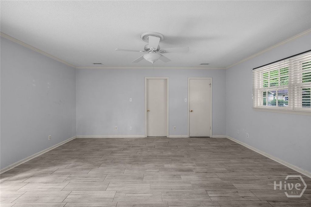 Image 35 of property listing at 301 Wellington Road, Savannah, GA 31410