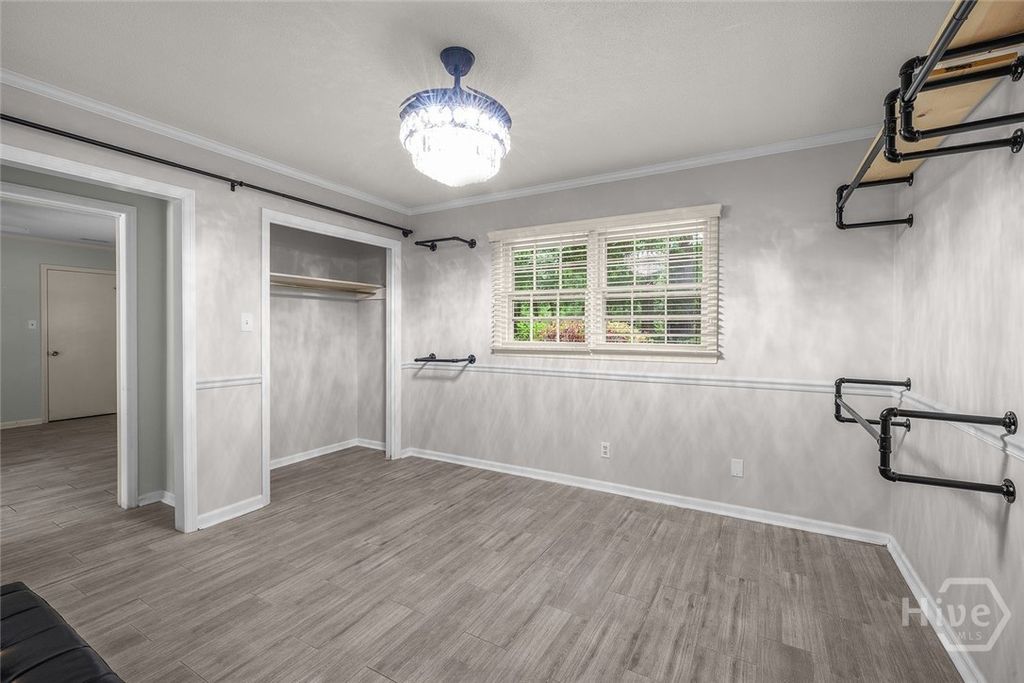 Image 38 of property listing at 301 Wellington Road, Savannah, GA 31410
