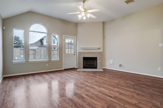 3924 Highland Vale Court, Fresno, TX 77545