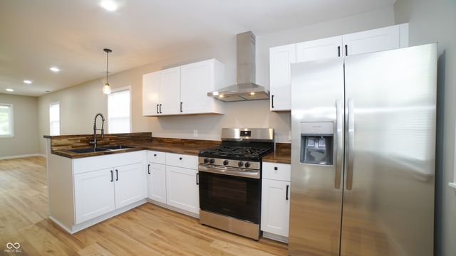 2830 Brookside Avenue, Indianapolis, IN 46218