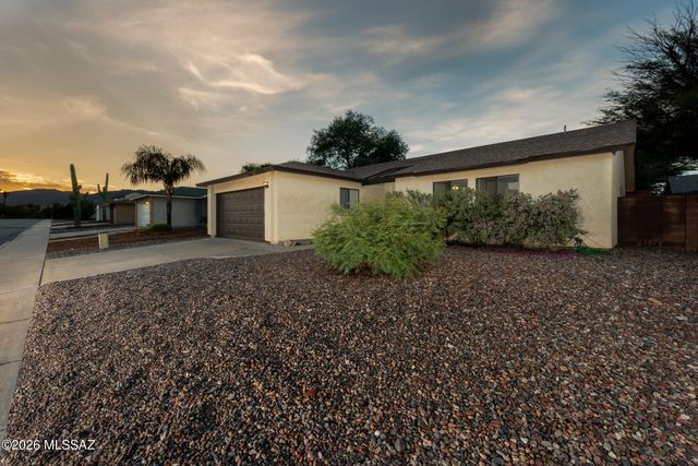 10140 E Cardiff Place, Tucson, AZ 85748