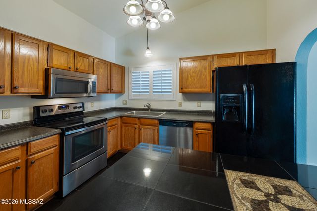 10140 E Cardiff Place, Tucson, AZ 85748