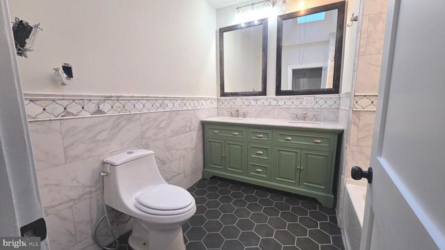 6018 W COLUMBIA AVE, Philadelphia, PA 19151