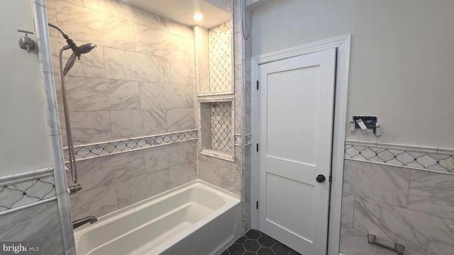 6018 W COLUMBIA AVE, Philadelphia, PA 19151