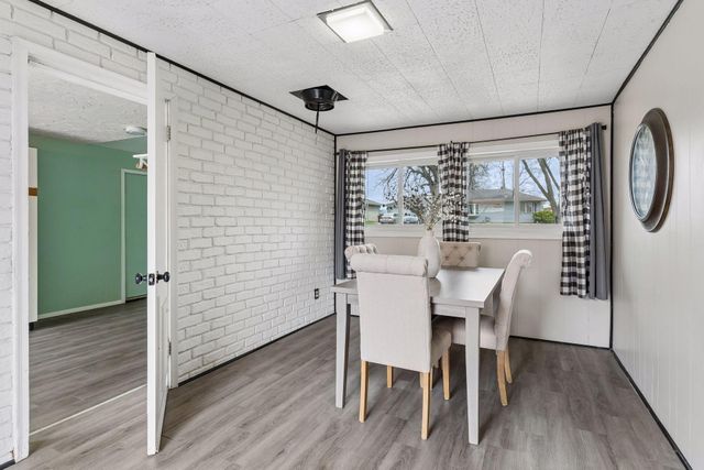 1961 Adolphus Street, Maplewood, MN 55117