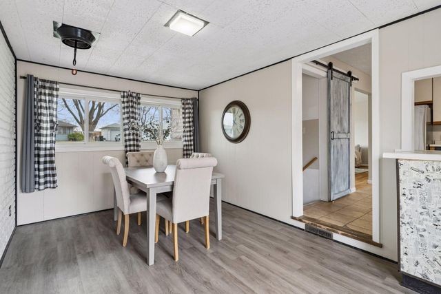 1961 Adolphus Street, Maplewood, MN 55117