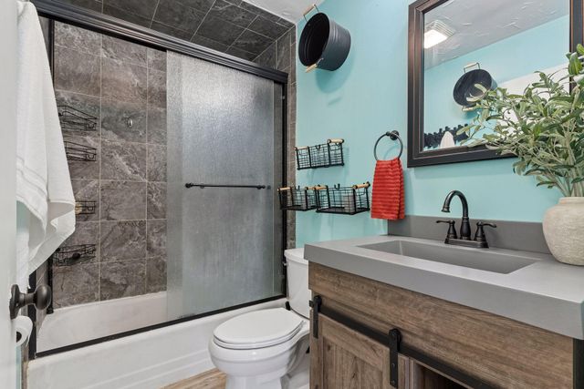 1961 Adolphus Street, Maplewood, MN 55117