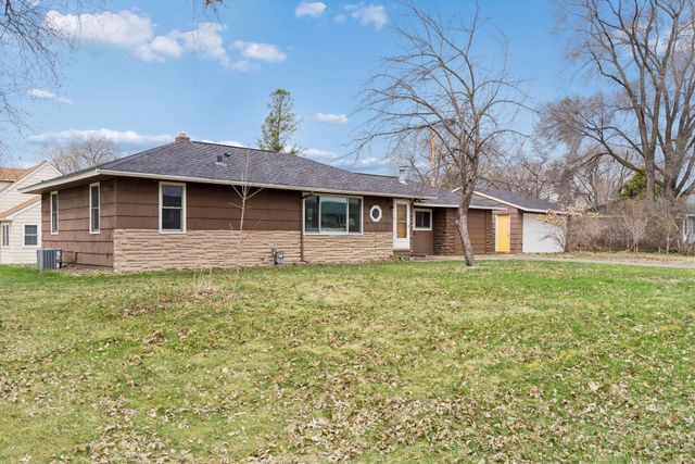 1961 Adolphus Street, Maplewood, MN 55117