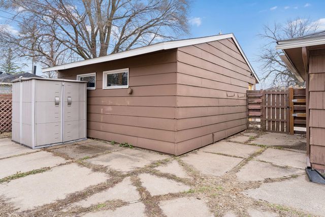 1961 Adolphus Street, Maplewood, MN 55117