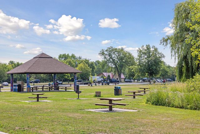 1961 Adolphus Street, Maplewood, MN 55117