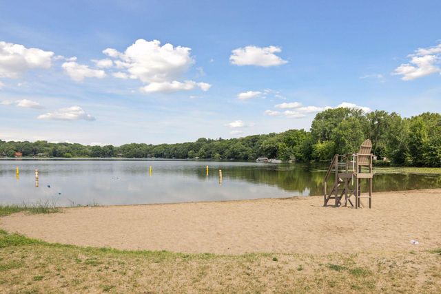 1961 Adolphus Street, Maplewood, MN 55117