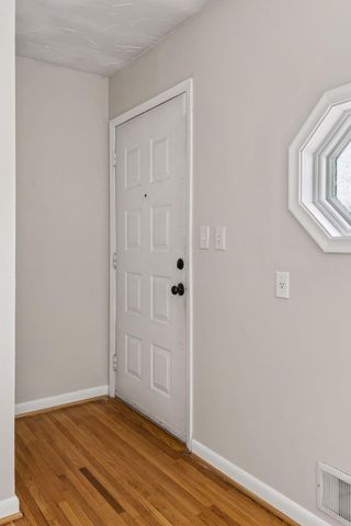 1961 Adolphus Street, Maplewood, MN 55117