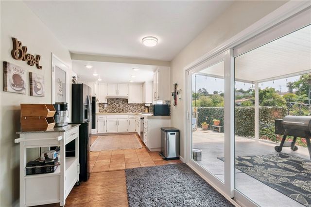 1355 Knoll Drive, Oceanside, CA 92054