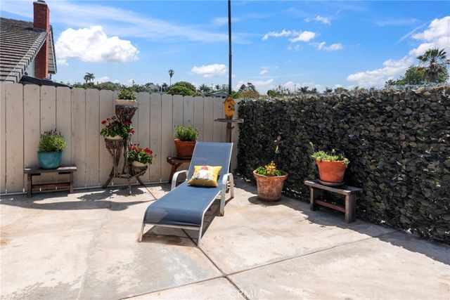 1355 Knoll Drive, Oceanside, CA 92054