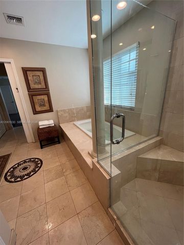 1029 SW 10th Ave, Miami, FL 33130