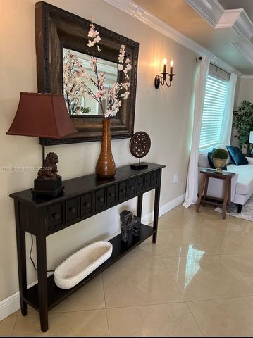 1029 SW 10th Ave, Miami, FL 33130