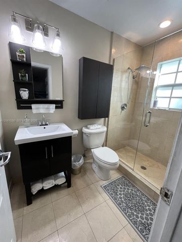 1029 SW 10th Ave, Miami, FL 33130