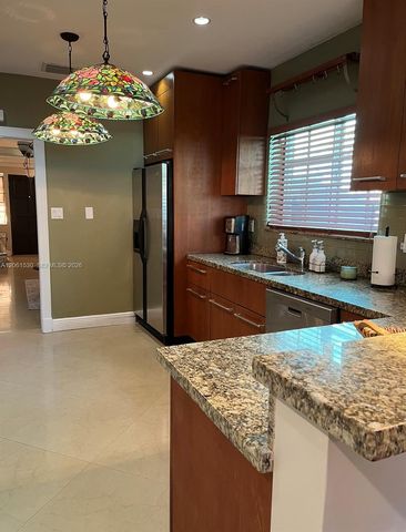 1029 SW 10th Ave, Miami, FL 33130