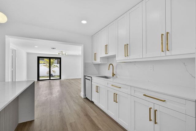 451 Dionne Drive, West Palm Beach, FL 33406