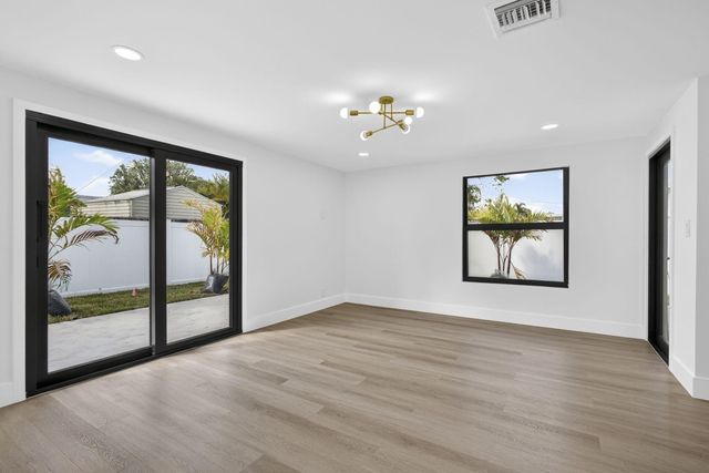 451 Dionne Drive, West Palm Beach, FL 33406