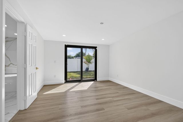 451 Dionne Drive, West Palm Beach, FL 33406