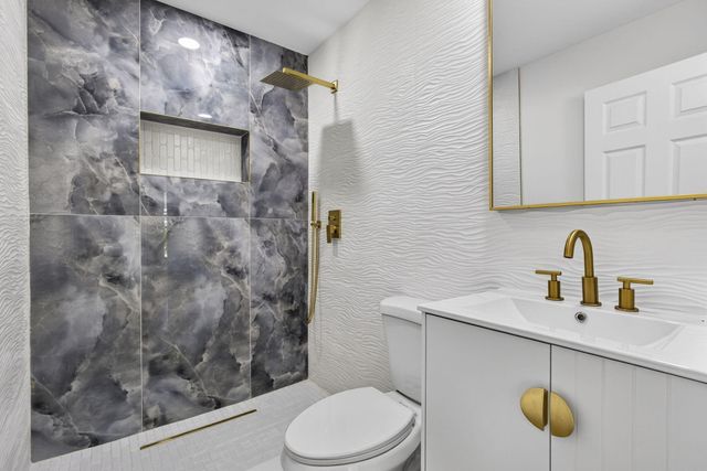 451 Dionne Drive, West Palm Beach, FL 33406