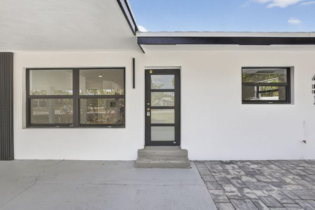 451 Dionne Drive, West Palm Beach, FL 33406