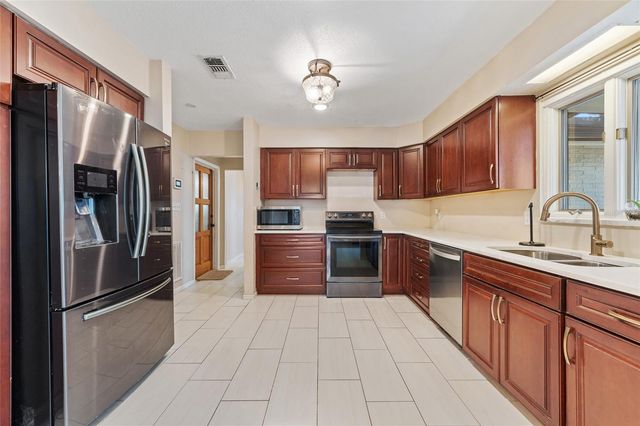 33651 OVERTON DRIVE, Leesburg, FL 34788