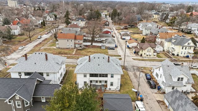 1218-1220 11 Street, Moline, IL 61265