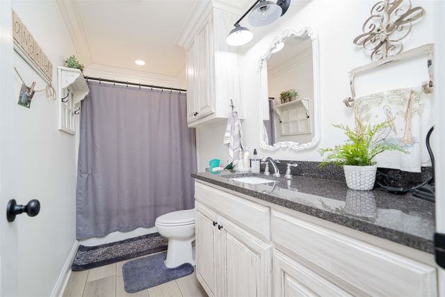 305 County Road 193, Gary, TX 75643