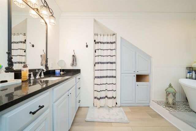 305 County Road 193, Gary, TX 75643