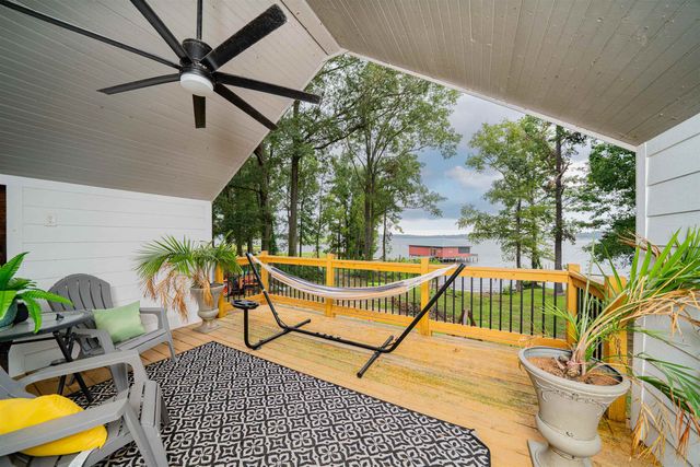 305 County Road 193, Gary, TX 75643