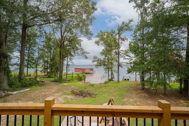 305 County Road 193, Gary, TX 75643